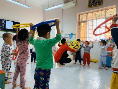 Chúng mình cùng thể dục sáng nào