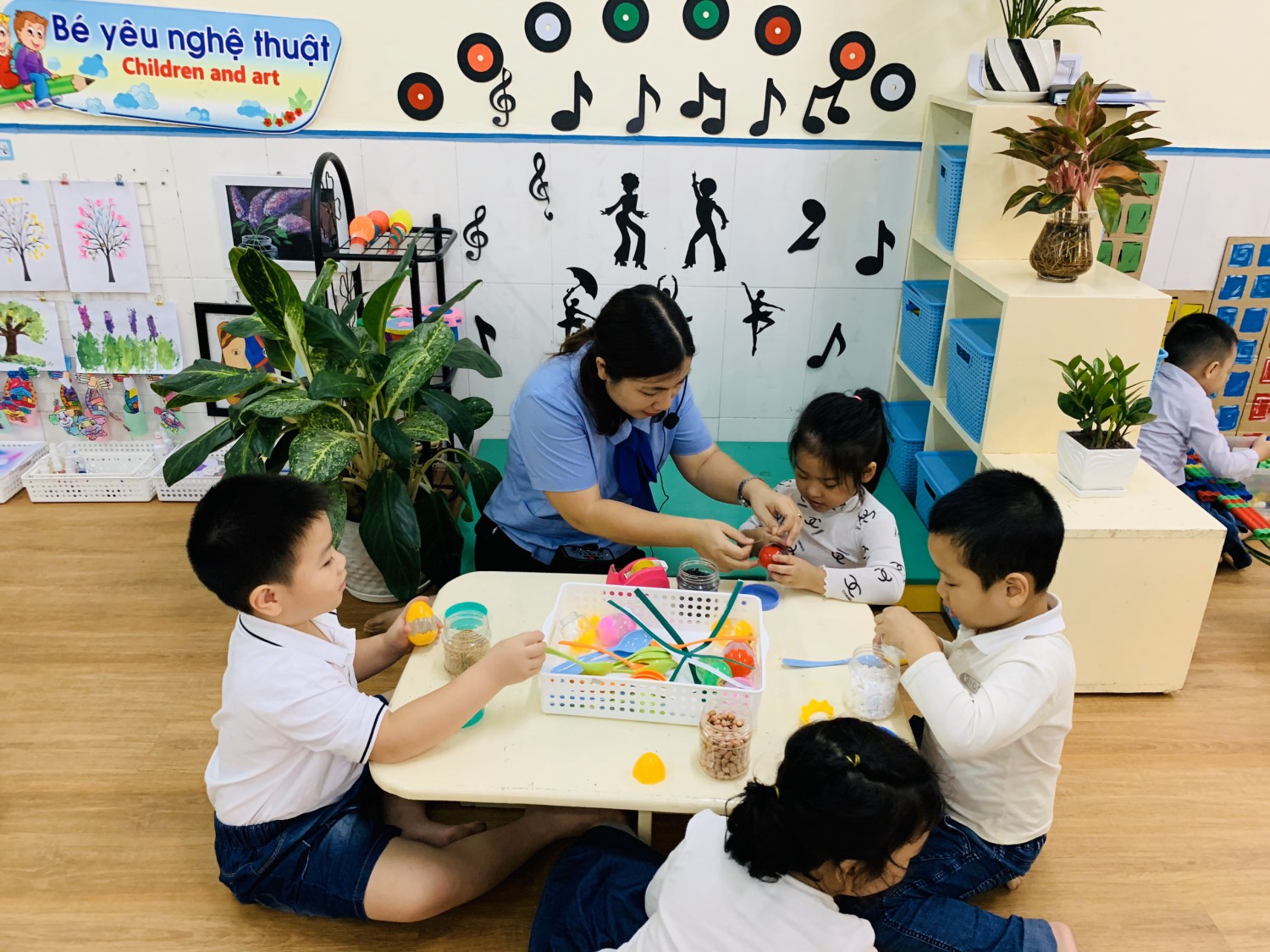 Xây dựng môi trường giáo dục lấy trẻ làm trung tâm